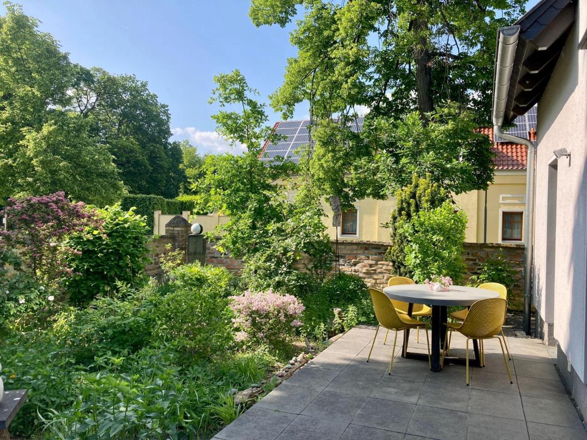 Ferienhaus Ferienwohnung Potsdam Diegalerie Am Schlosspark Marquardt Exterior photo